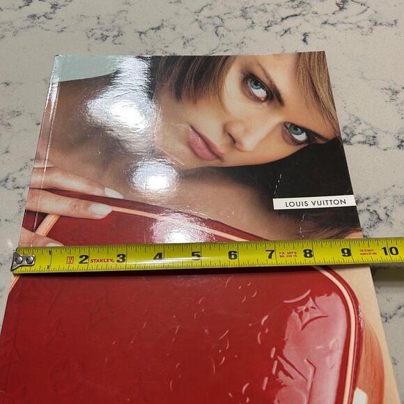 Louis Vuitton 2001 Catalog – Vintage Fashion Lookbook, Rare Collector’s Item - Picture 9 of 9